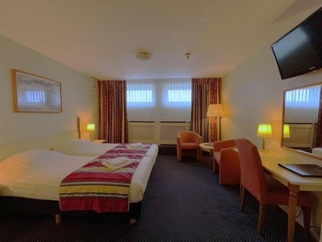Boulevard Scheveningen Hotel 3*