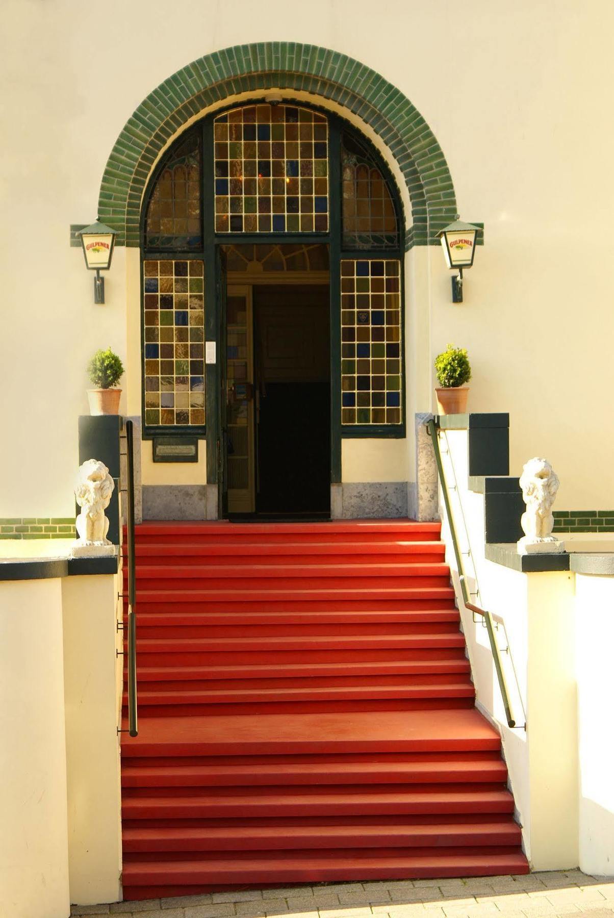 Boulevard Scheveningen Hotel 3*